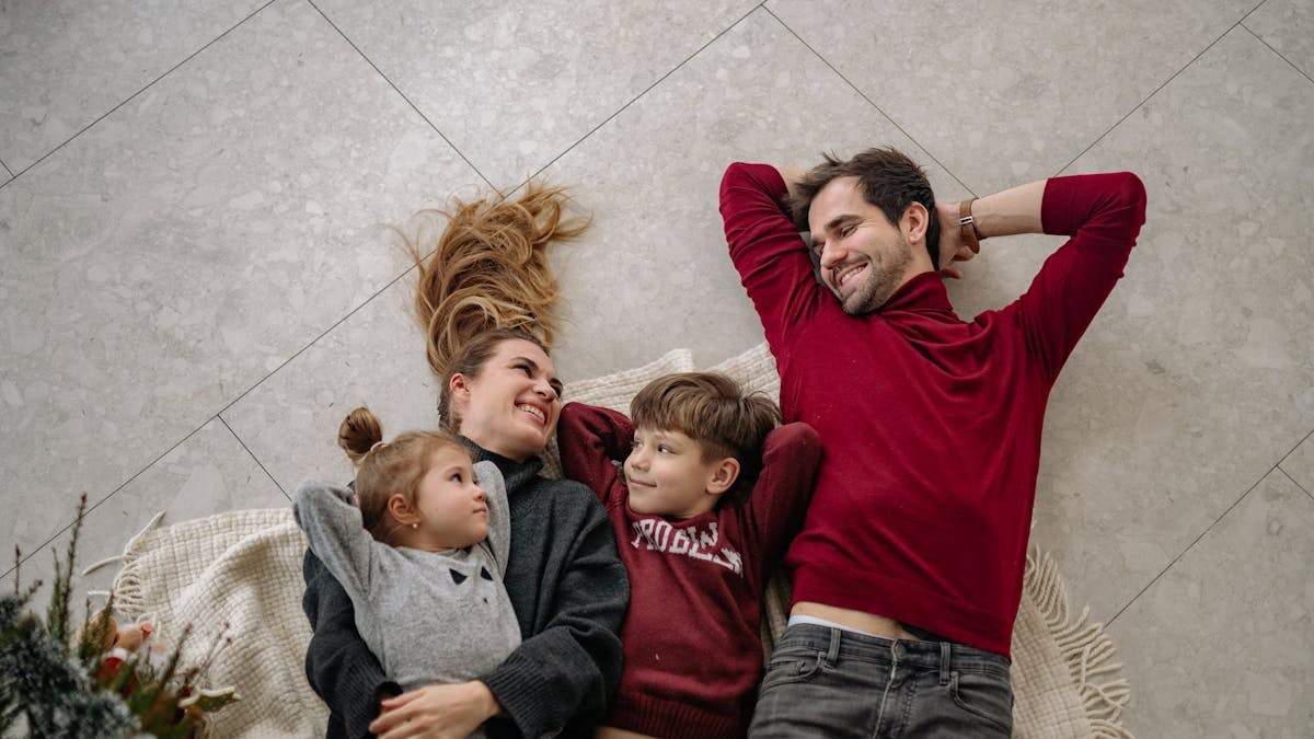Δημιουργώντας Υγιείς Σχέσεις στην Οικογένεια